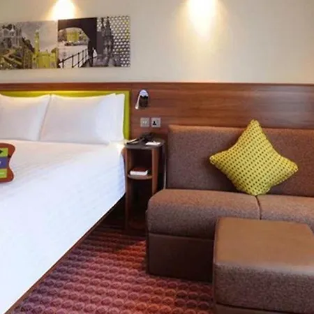 Hampton By Hilton Broad Street Hotel 3*