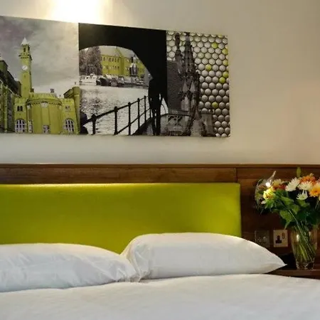 Hampton By Hilton Broad Street 3*