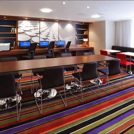 Hampton By Hilton Broad Street 3*