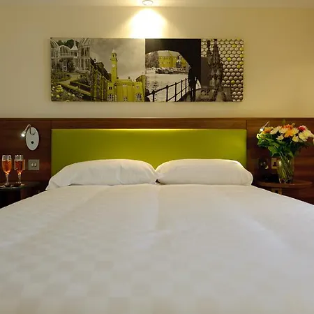 Hampton By Hilton Broad Street