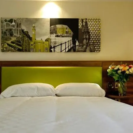 Hampton By Hilton Broad Street 3*